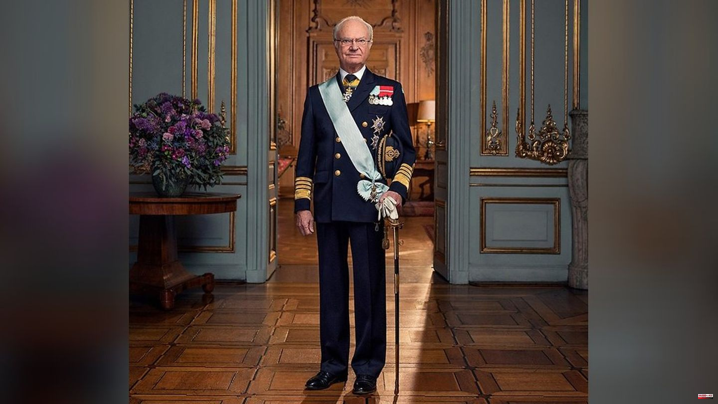 Carl XVI Gustaf: The first shows the celebration of the 50th anniversary of the throne