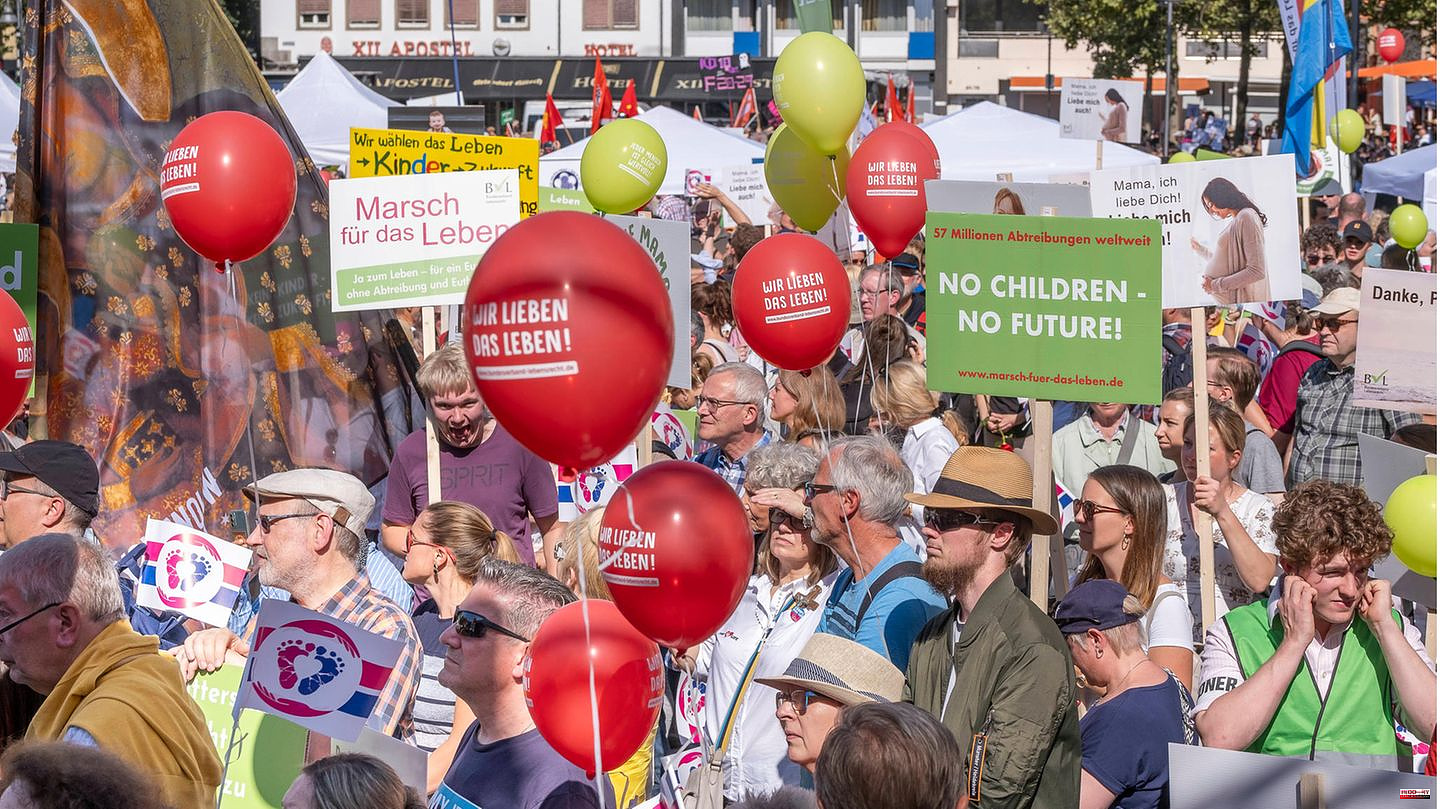 Hundreds of participants: First “March for Life” in Cologne against abortion – police use baton