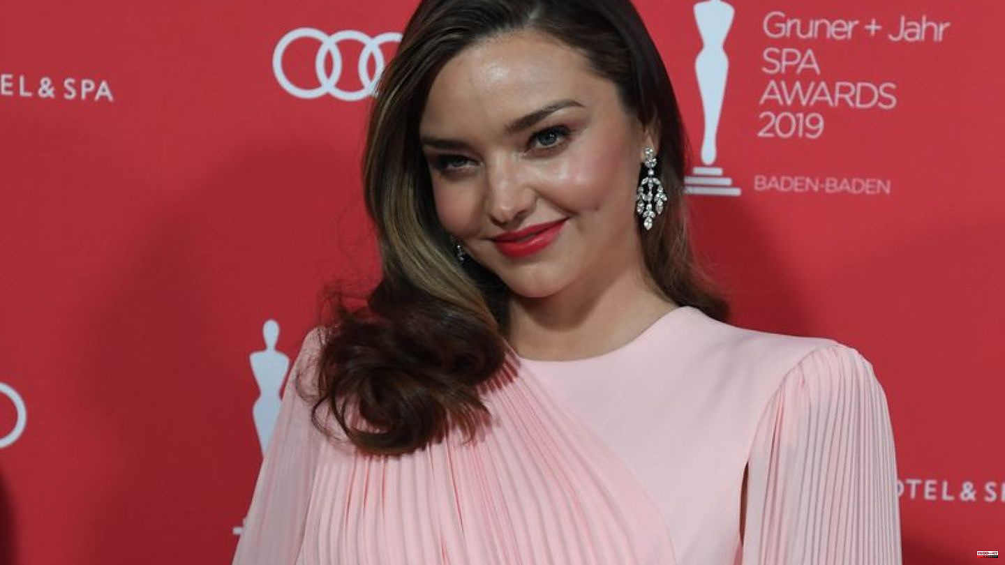 Baby News: Model Miranda Kerr is expecting her fourth child