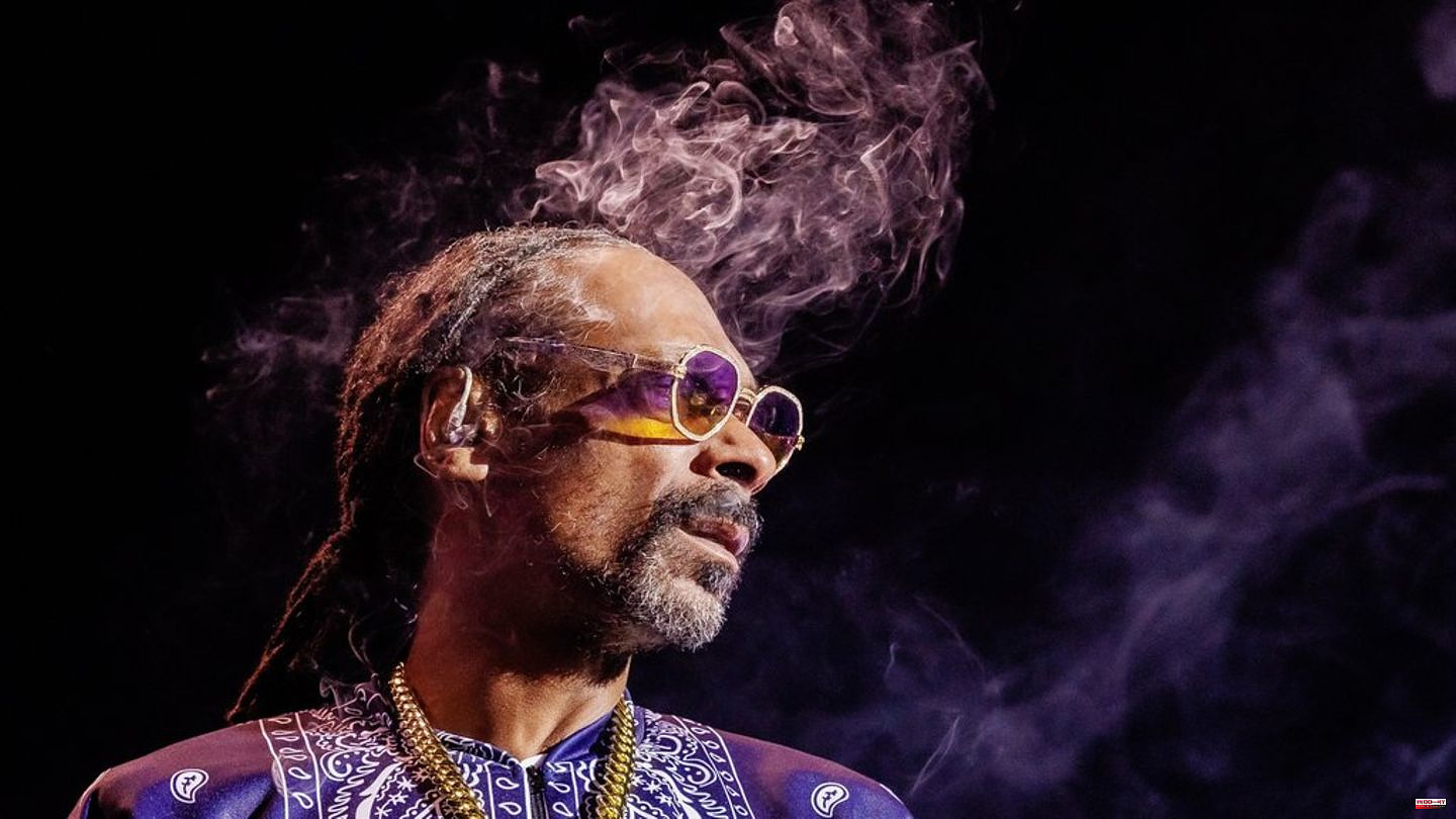 After years of marijuana consumption: Rapper Snoop Dogg quits smoking