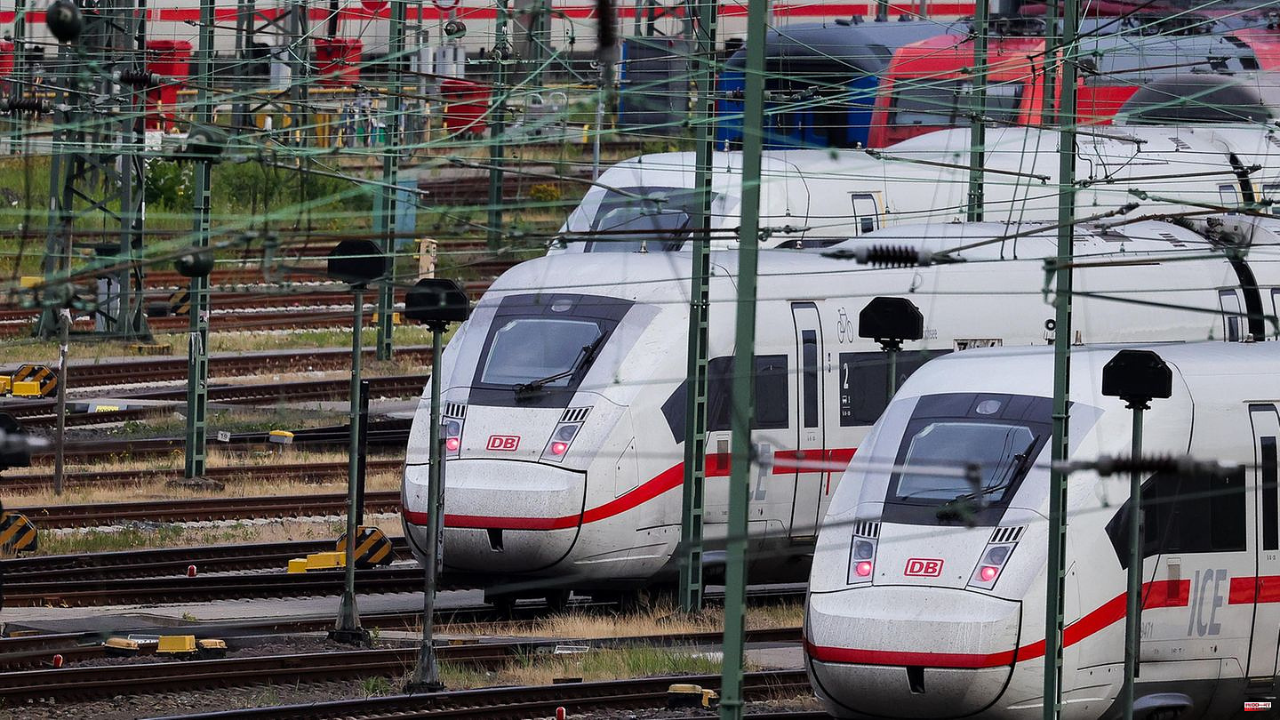 Just in time for the holidays: a wave of strikes is looming: How Deutsche Bahn wants to save Christmas - and how you can get there alternatively