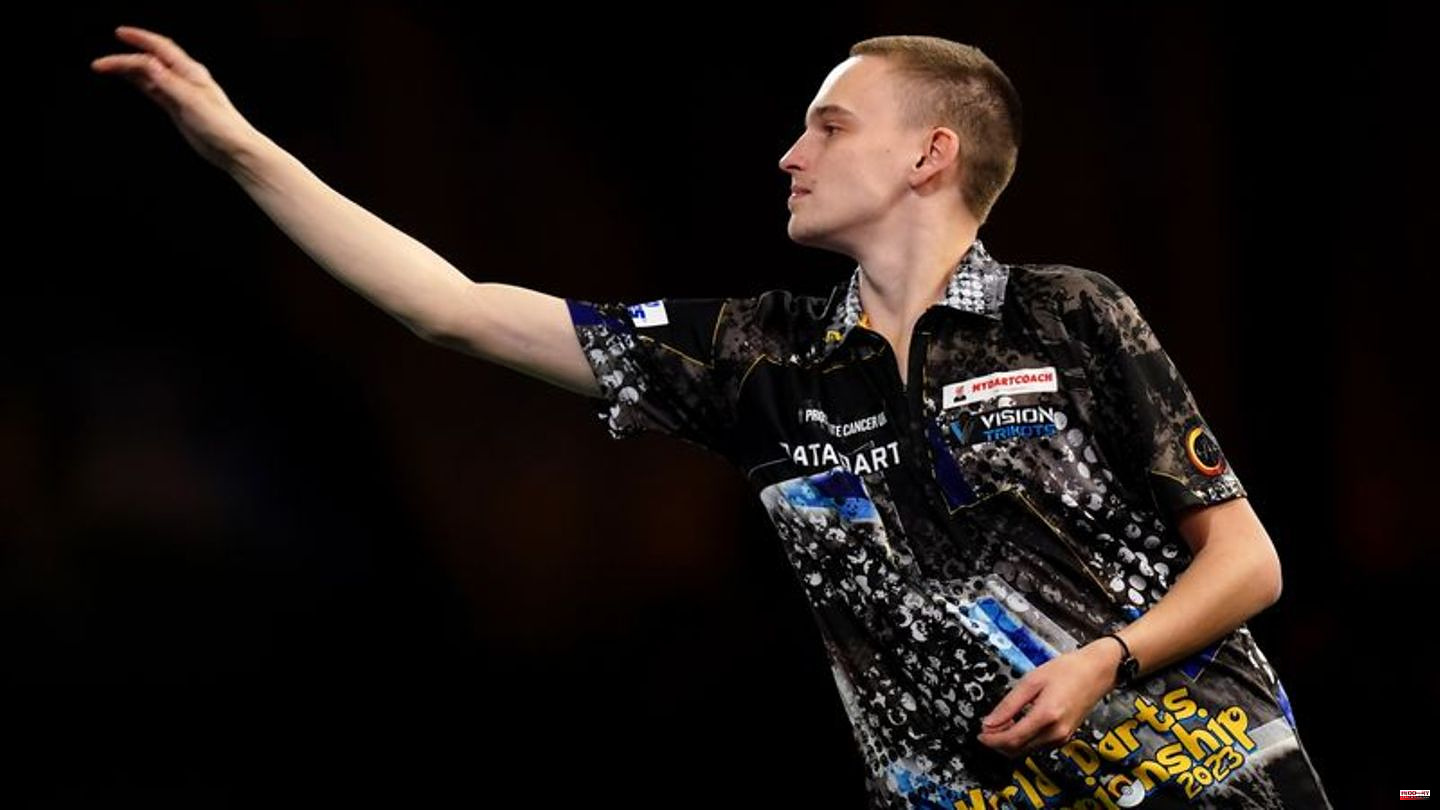 World Cup in London: Merry Christmas for darts professionals - quartet in round three