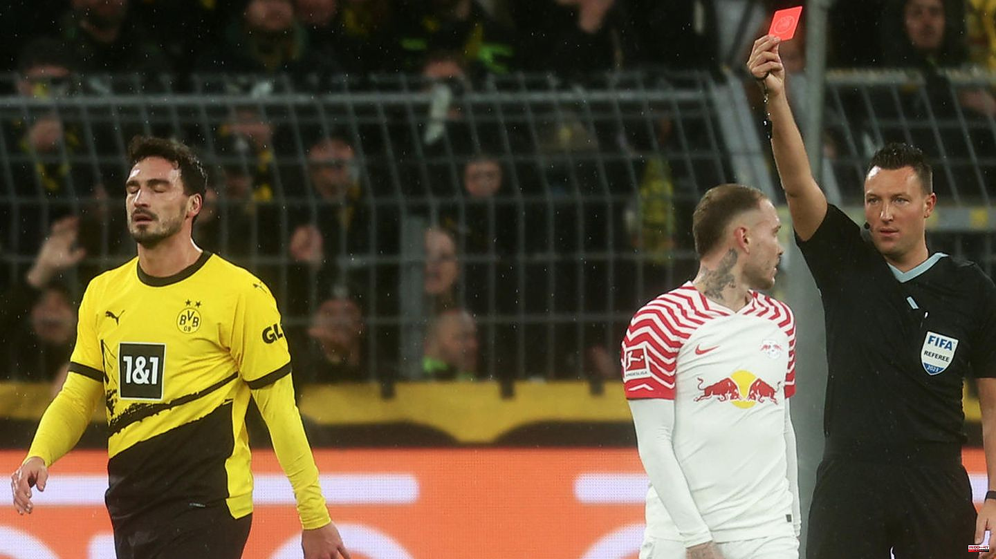 Borussia Dortmund in crisis: Debate about VAR: Referee Drees defends red card against Hummels