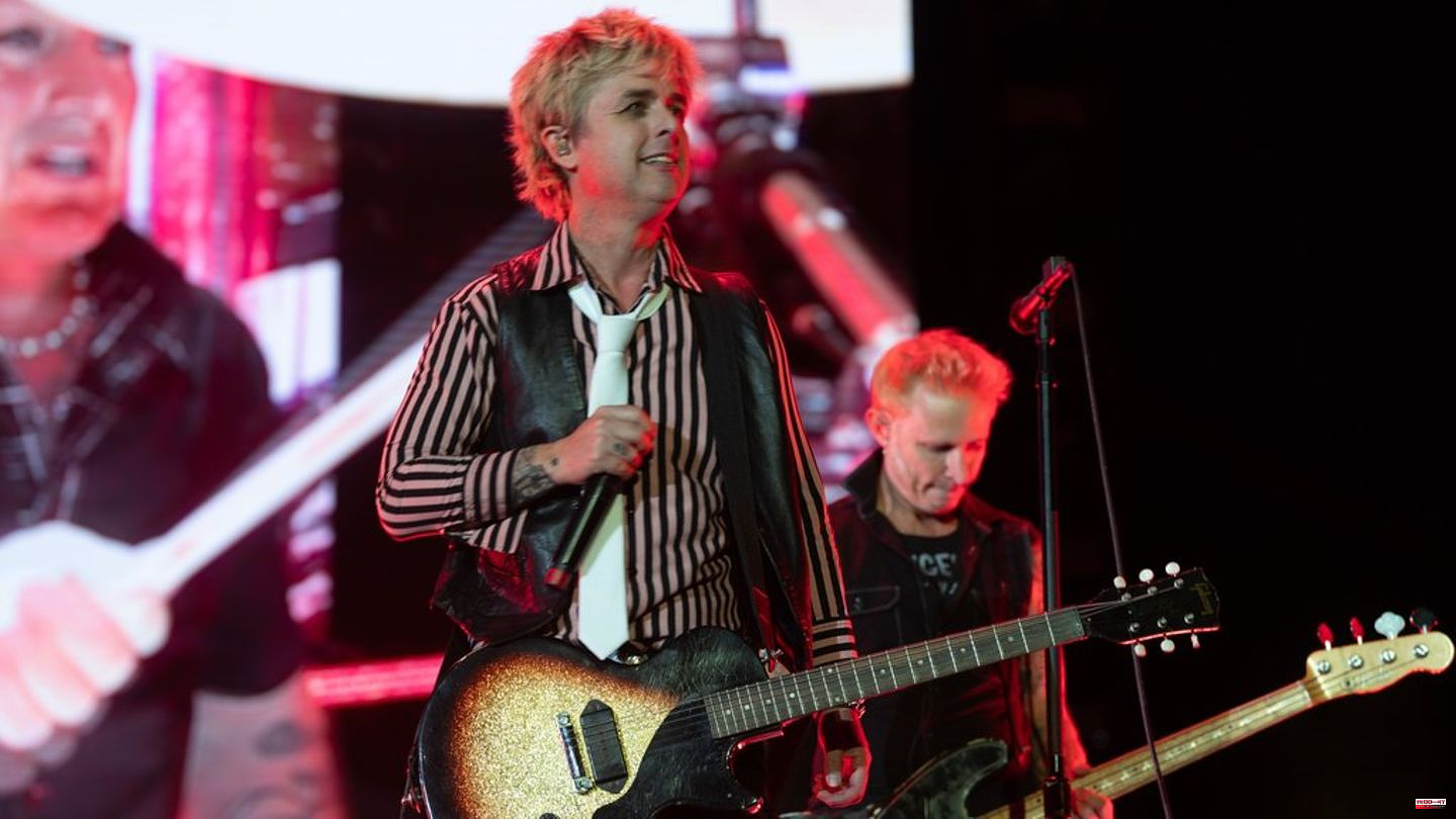 Green Day frontman Billie Joe Armstrong: That's why he liked football