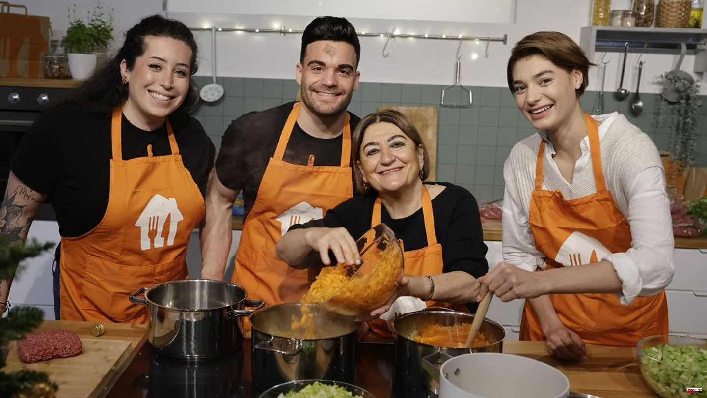 Stefano Zarrella and his mom: cooking together for a good cause