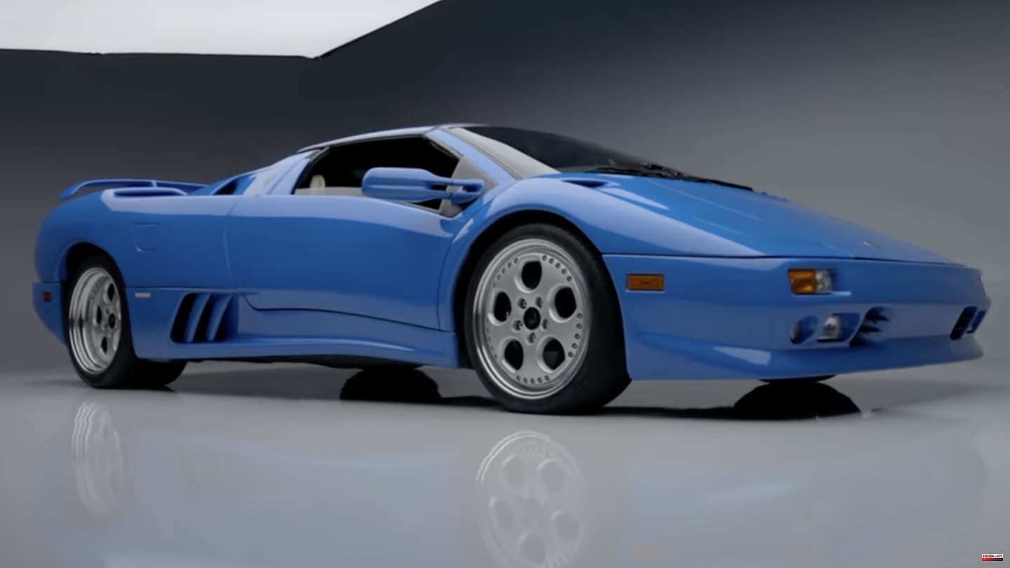 Auction: Record for a blue Lamborghini: Donald Trump's Diablo VT Roadster achieves $1.1 million