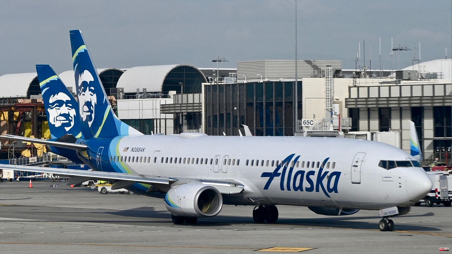 Alaska Airlines: Passenger nightmare: US airline Boeing loses a window in flight