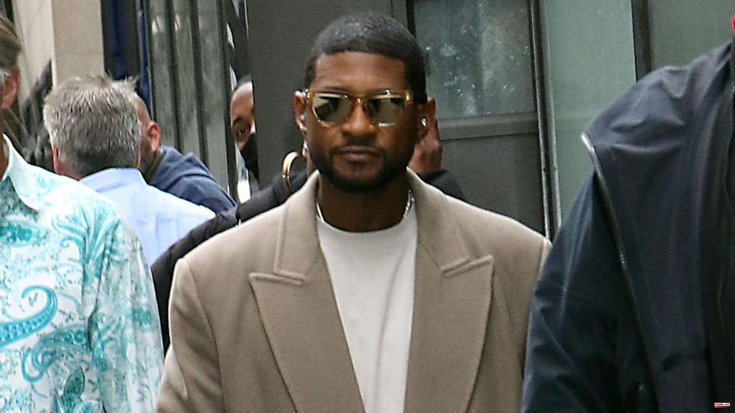 Super Bowl: Big stage for Usher – but everyone is watching Taylor Swift