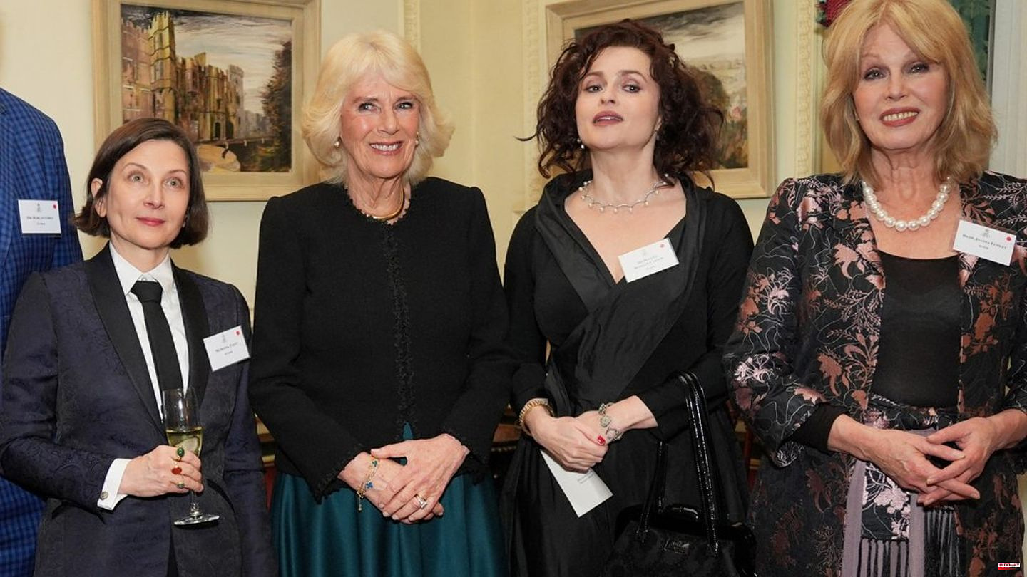 Queen Camilla: She's celebrating a literary evening - with the "Crown" star