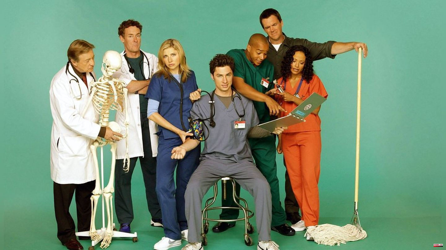 Medical comedy series: “Spontaneous pizza party with my scrubs” – photo together after 14 years