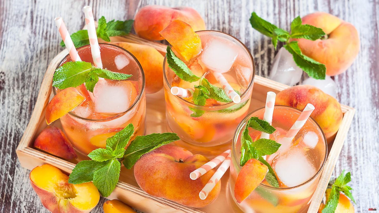 Lillet Rosé White Peach: Tired of Aperol Spritz? This is how you create a really good alternative