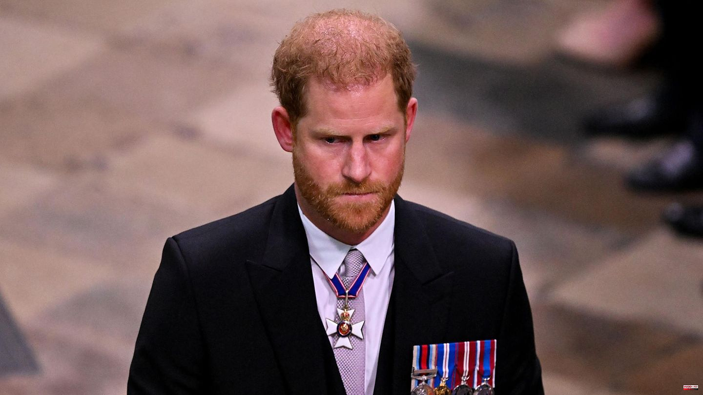 Former royal: “Decorated war hero” and “fraud”: Medal swirl around Prince Harry