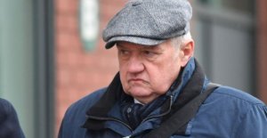 Court acquits police chief of Hillsborough-tragedy