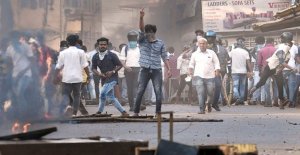 Demonstrators dead after clashes with police in India