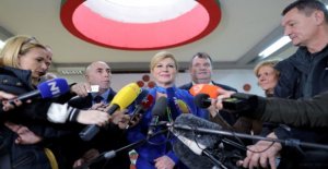 Socialist wins first round of Croatia's choice