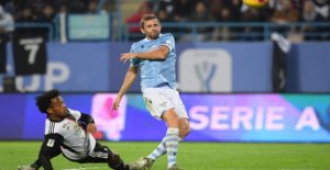 Sublime goal to ensure Lazio Super Cup triumph against...