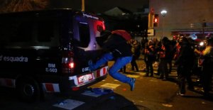 Unrest during El Clasico, leaving 46 people injured