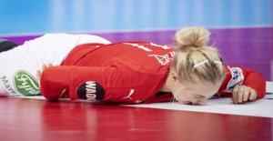 Women's downturn regret DIF: Handball brings together...