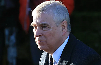 Queen Elizabeth removes Prince Andrew’s military...
