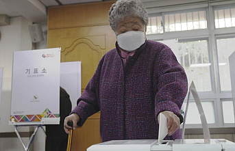 South Koreans vote in bitter, tight election for president