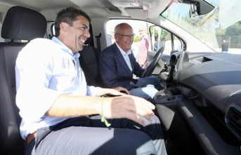 The Diputación de Alicante makes the third batch of electric vehicles available to 30 municipalities