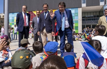 The PSOE accuses the Board of making "propaganda of Mañueco" at a school meeting in Salamanca