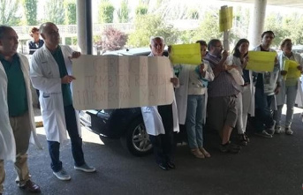 Minute of silence in all Talavera Management centers against the attack on 4 toilets