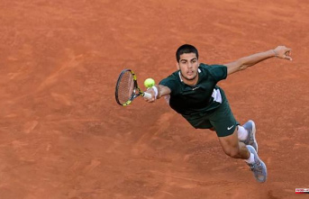 Alcaraz could meet Nadal or Djokovic in the Paris semifinals