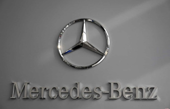 1955 Mercedes sold for $180 million, world record...