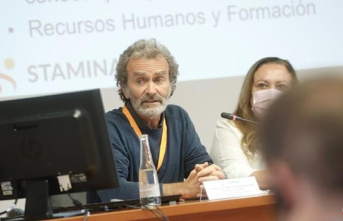 Fernando Simón admits that "we do not know what will happen and how the coronavirus will stay" and appeals to vaccines
