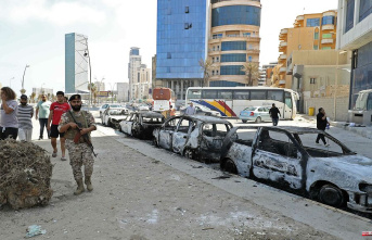 Libya: rival government leaves Tripoli hours after...