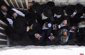 Clashes between Orthodox Jews and the Police on Mount Meron, Israel