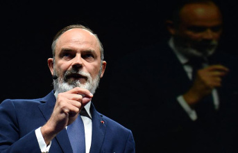 Legislative in Charente - Edouard Philippe and Thomas Mesnier in Angouleme, Tuesday
