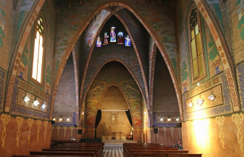 The unknown chapel of the Industrial School, the work of Rubió i Bellver