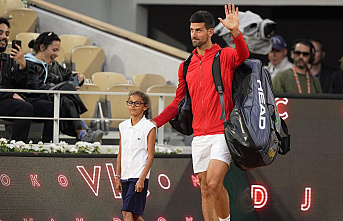 Djokovic plans to play Wimbledon