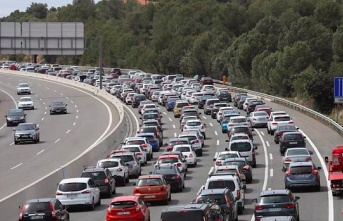 Catalonia will limit the passage of trucks on the AP-7 to reduce traffic jams after the disappearance of tolls