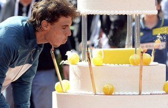 Nadal's 'happy birthday' in Paris