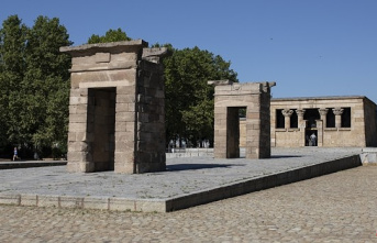 Climate change, vandals and bird nests, the enemies of the Debod temple