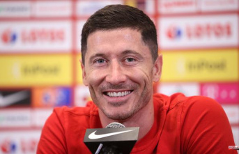 Barca will buy merchandising rights and television rights in order to sign Lewandowski, a rebel Lewandowski.
