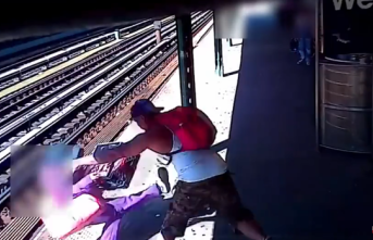 Man arrested for throwing woman onto New York subway tracks