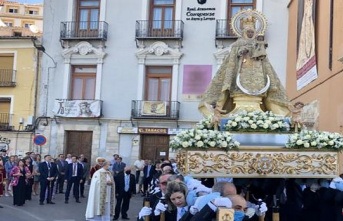 The Virgin of Light parades through the streets of Cuenca again after the pandemic