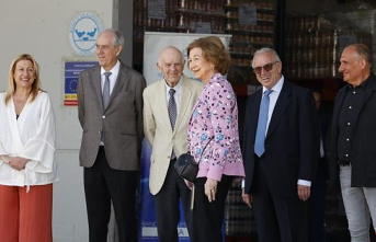 Queen Sofía supports the Soria Food Bank on its tenth...