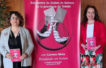 Carmen Mola, at the meeting of reading clubs of the province in La Puebla de Almoradiel