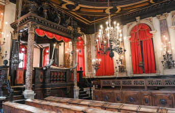 In Venice's Ghetto, restored Renaissance synagogues...