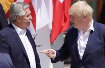 Tense meeting between Alberto Fernández and Boris Johnson for the "negotiation" of the Malvinas