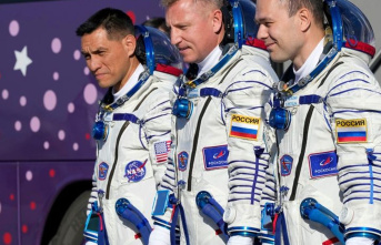 Space travel: Despite difficult times: US astronauts...