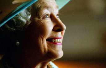 Book recommendations: Queen Elizabeth II: Seven books...