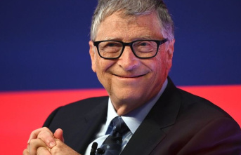 Microsoft founder: Bill Gates congratulates daughter...