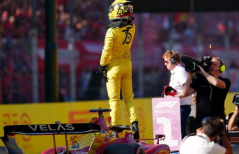 Formula 1: Tifosi cheer: Ferrari driver Leclerc races...