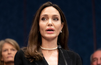 Hollywood star: Angelina Jolie promises solidarity...